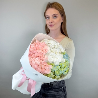 Воздушный микс - букет из 3 гортензий