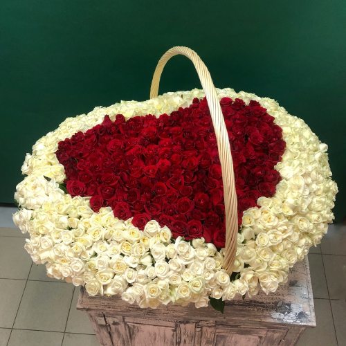 Чудо любви - сердце из 501 розы
