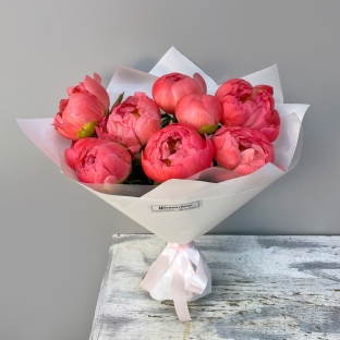 Коралловые пионы