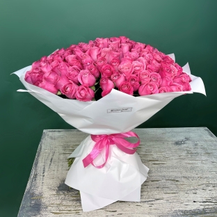 Сказка - 101 розовая роза
