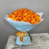 Золотой шар - 101 оранжевая роза