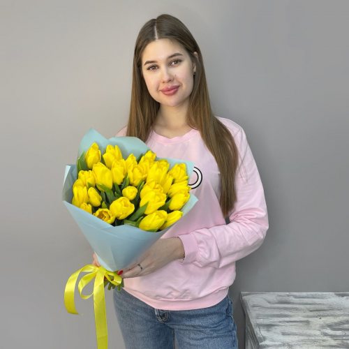 Натали - 25 желтых тюльпанов 