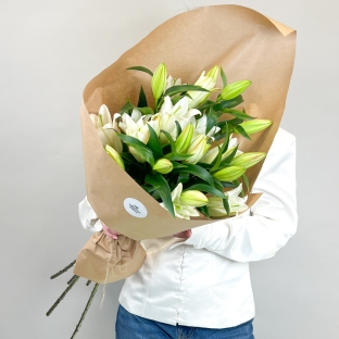 Охапка лилий - 5 штук