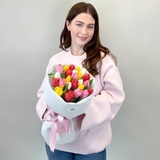 Весенние тюльпаны