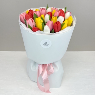 Микс из 35 тюльпанов
