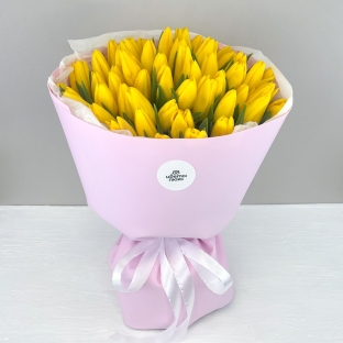 Искорка -  51 желтый тюльпан