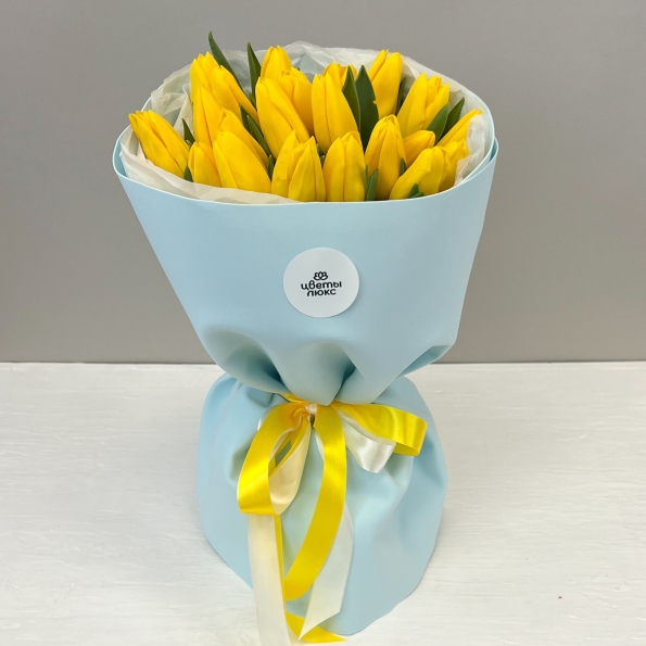 Солнечный букет - 21 желтый тюльпан
